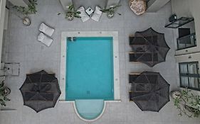 Ammos Suites